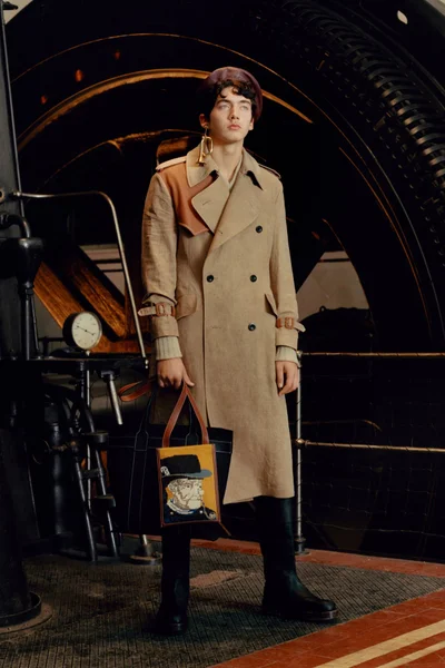 Look 5